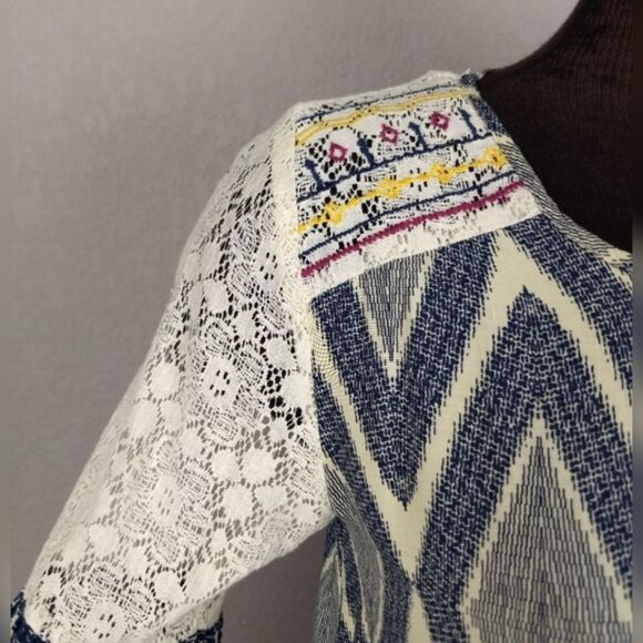 Flying Tomato lace bell sleeve boho top Small - Picture 4 of 10